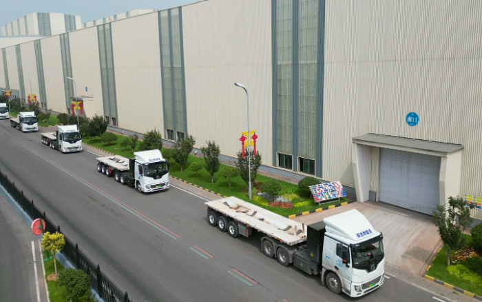 多次復(fù)購！百臺(tái)徐工新能源牽引車交付河北邯鄲