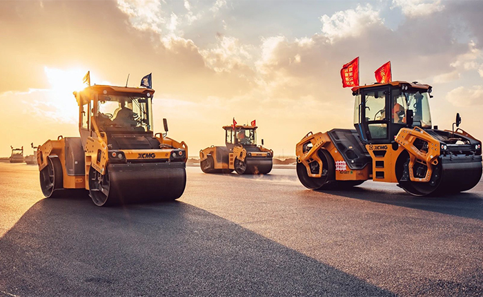 XD135T 壓路機：油面施工，智慧先行