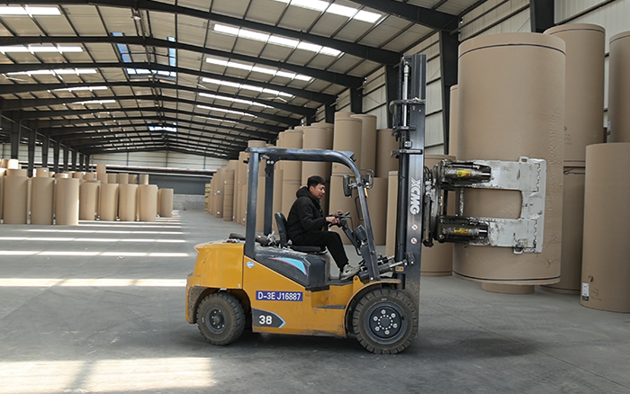 徐工新E叉車，為紙廠搬運難題 “精準破局”