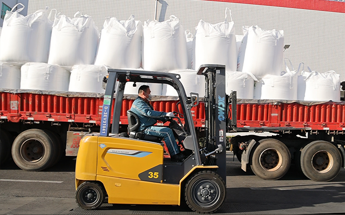 徐工新能源叉車為食品工廠綠色、高效生產保駕護航