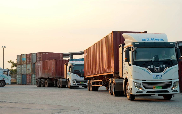 四次復(fù)購！客戶為何對徐工新能源重卡情有獨(dú)鐘