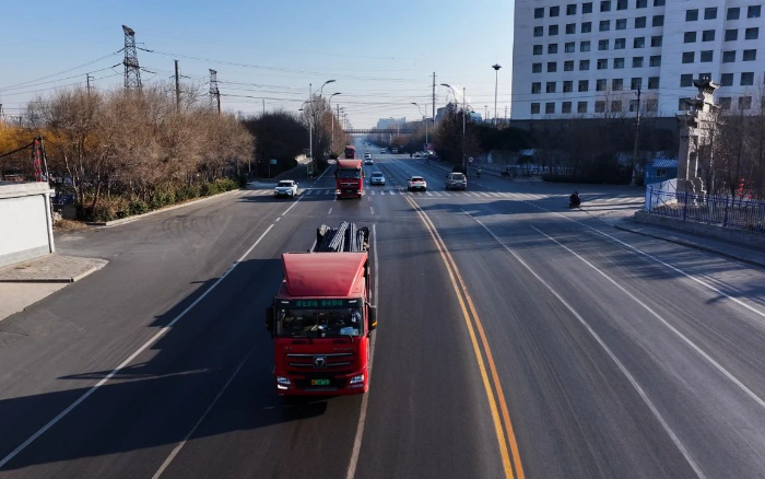 降碳增綠！徐工新能源重卡攜手客戶向綠而行