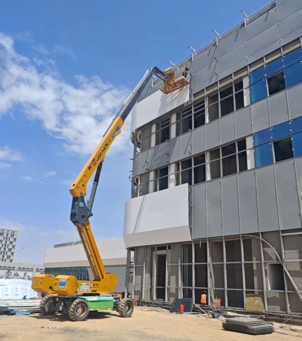 智穩高效！徐工XGS22ACK-Li，蘭州機場上的綠色高效引擎