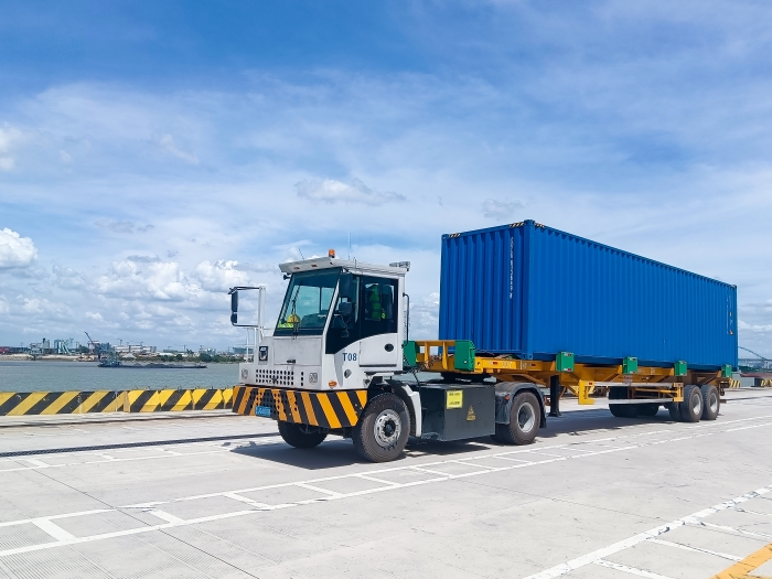 廣州港甄選！去看港口“特種兵”徐工純電牽引車