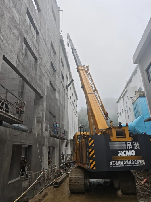 5米窄縫顯神威！請(qǐng)看XGTC30L5助力破解“灰塵圍城”！