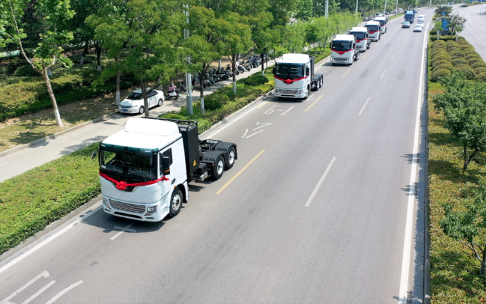 綠潮涌動(dòng)、“碳”索未來！徐工新能源牽引車助力河南！