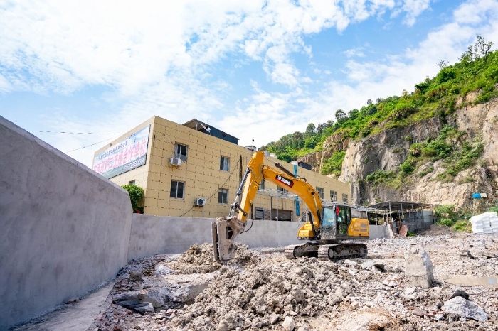 從修理工轉(zhuǎn)型當(dāng)老板，徐工XE200GA“閉眼入”！