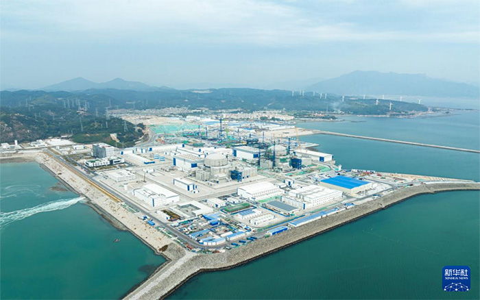 徐工塔機(jī)換新裝，孔雀藍(lán)助建核電項(xiàng)目